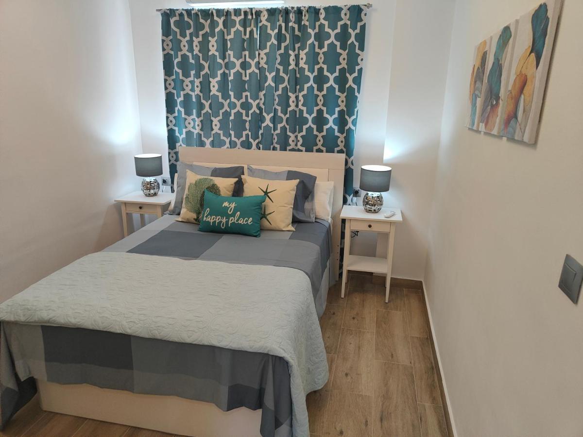 City Central Apartment With Large Patio By Namaste Elite トレモリノス エクステリア 写真