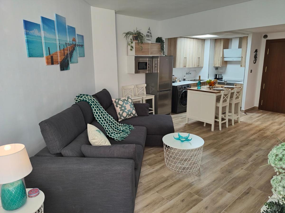 City Central Apartment With Large Patio By Namaste Elite トレモリノス エクステリア 写真