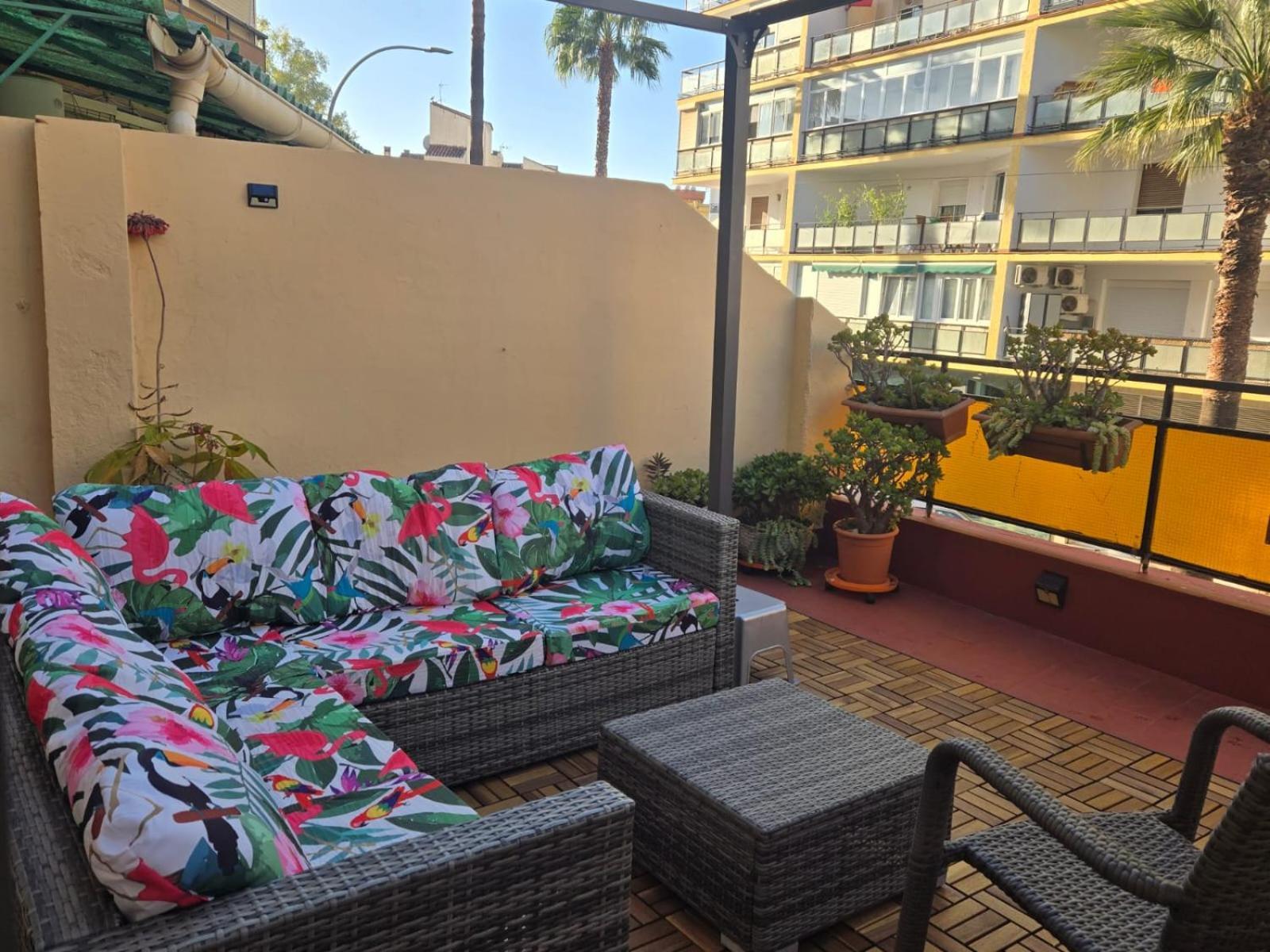 City Central Apartment With Large Patio By Namaste Elite トレモリノス エクステリア 写真